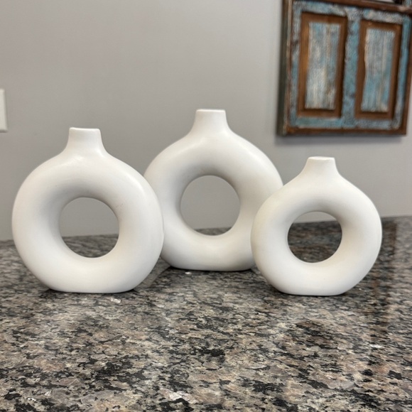 Other - White Ceramic Ring Vases - Set of 3